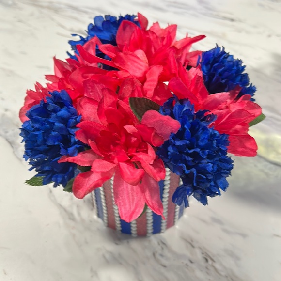 Hand Crafted Other - Flower arrangement Blue & Pink